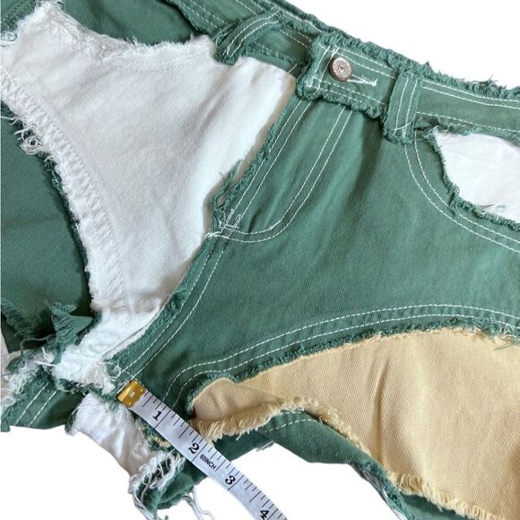 Potili High Waisted Distressed Color Block Denim Shorts size 8 - Picture 14 of 14